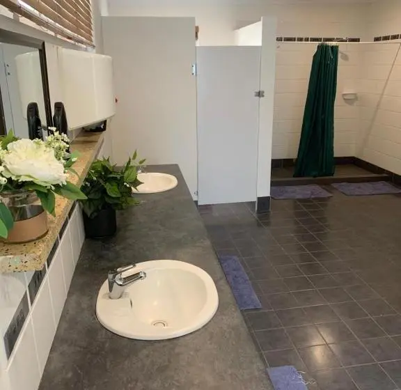 エコノミールーム, Donnybrook Hotel Wa