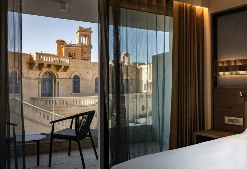 اتاق استاندارد با تخت بزرگ, Hyatt Regency Malta