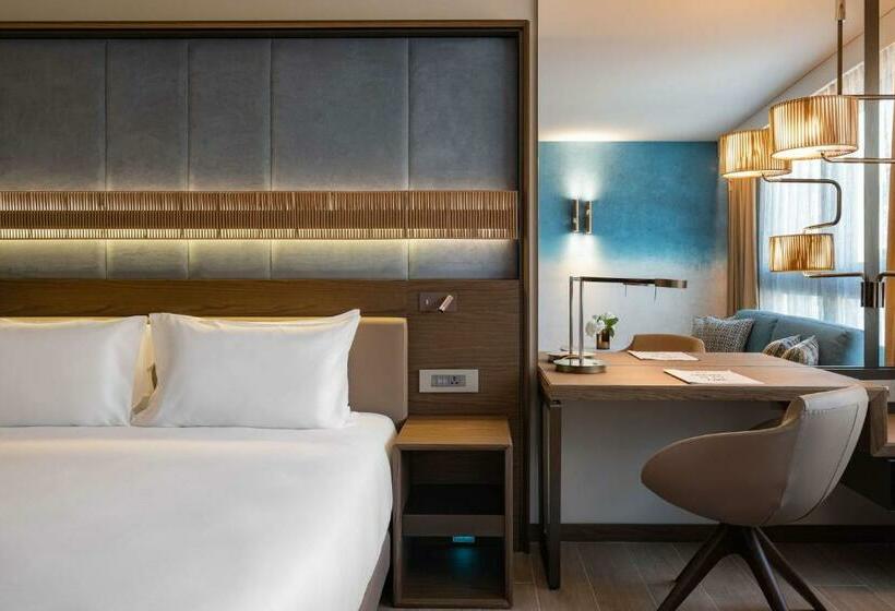 اتاق استاندارد با تخت بزرگ, Hyatt Regency Malta