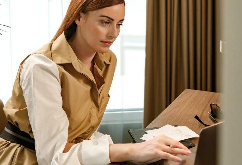 اتاق استاندارد با تخت بزرگ, Hyatt Regency Malta