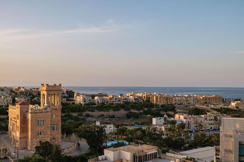 اتاق استاندارد با تخت بزرگ, Hyatt Regency Malta