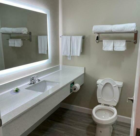 キングサイズベッドのスイートルーム, Desoto