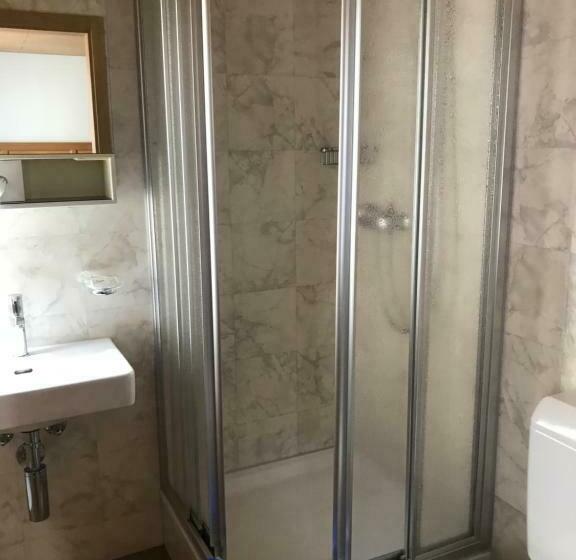 Standard Værelse, Gasthaus Tell