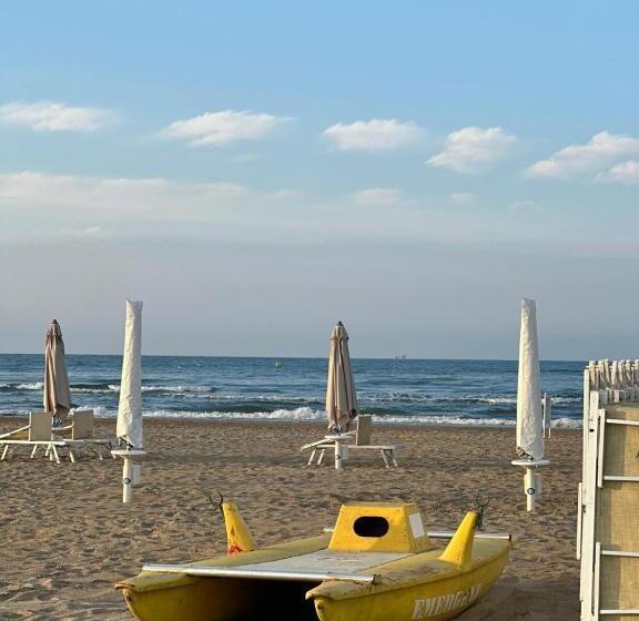 Economy Quadruple Room, Neyra Beach