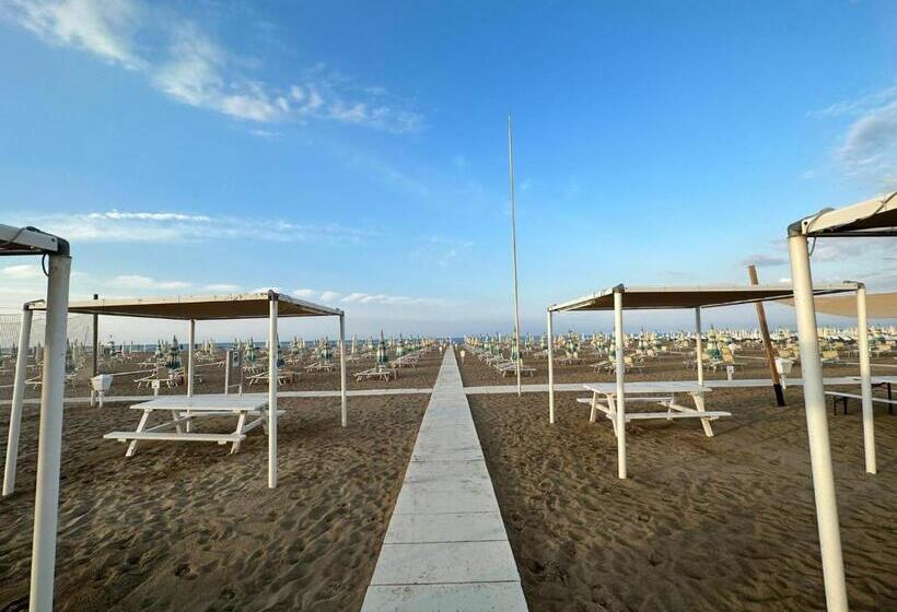 Economy Quadruple Room, Neyra Beach