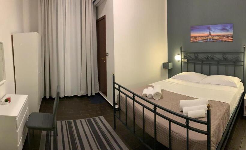 اتاق سوپریور, Neyra Beach