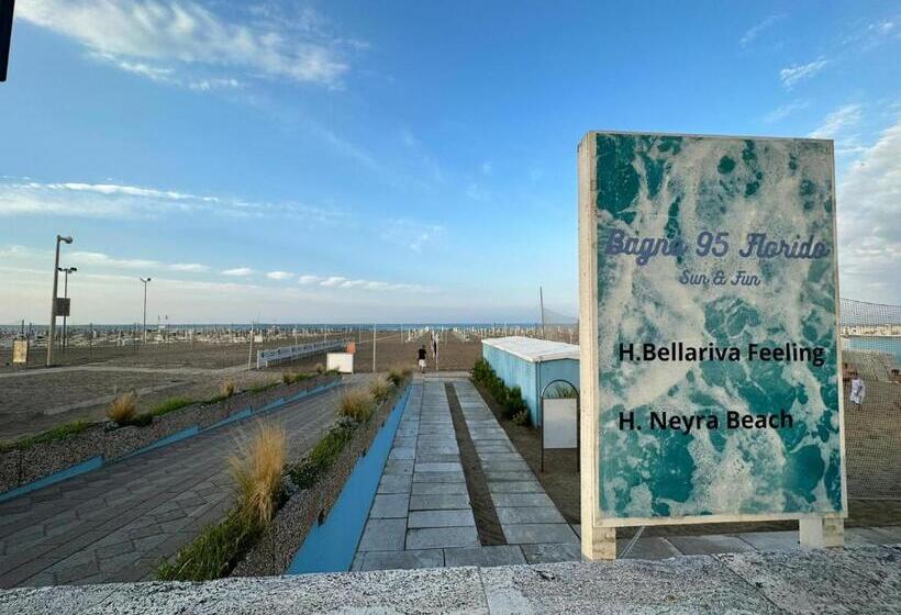 اتاق سوپریور, Neyra Beach