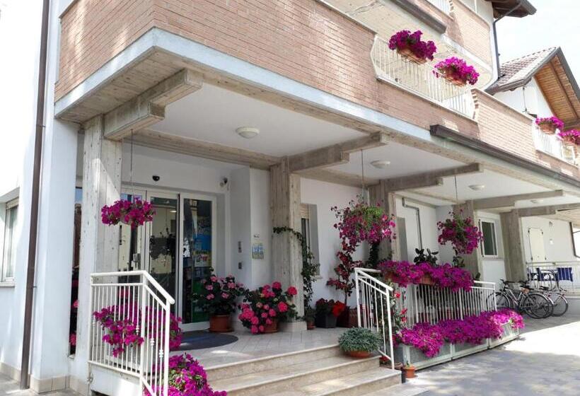 スタンダードトリプルルーム, Residence Onda Blu 2