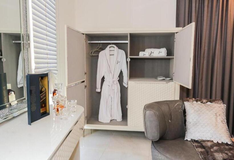 اتاق لوکس با بالکن, J Me Boutique Hotel   Adults Only