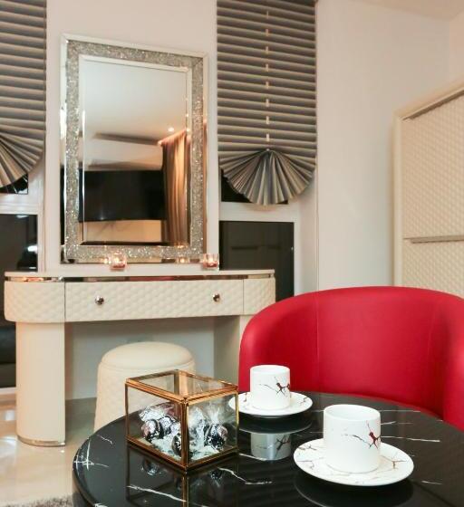 اتاق لوکس با بالکن, J Me Boutique Hotel   Adults Only