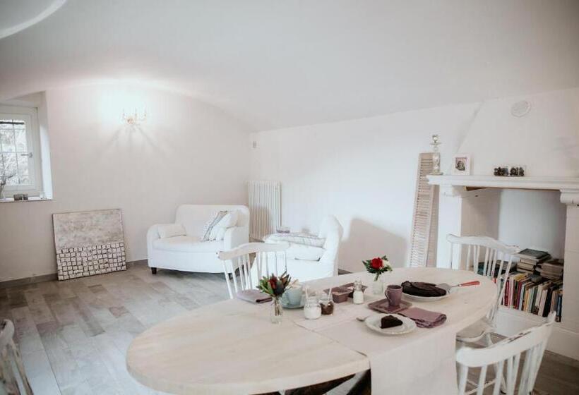 غرفة ديلوكس سرير كينج, Guest House Al Devesio