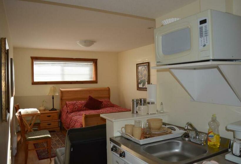 חדר סטנדרט, Caruso's Accommodation