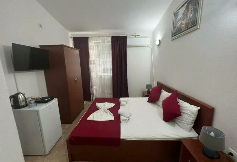 اتاق اکونومی, Kasneci Apartments
