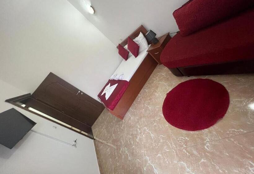 سوییت خانوادگی, Kasneci Apartments