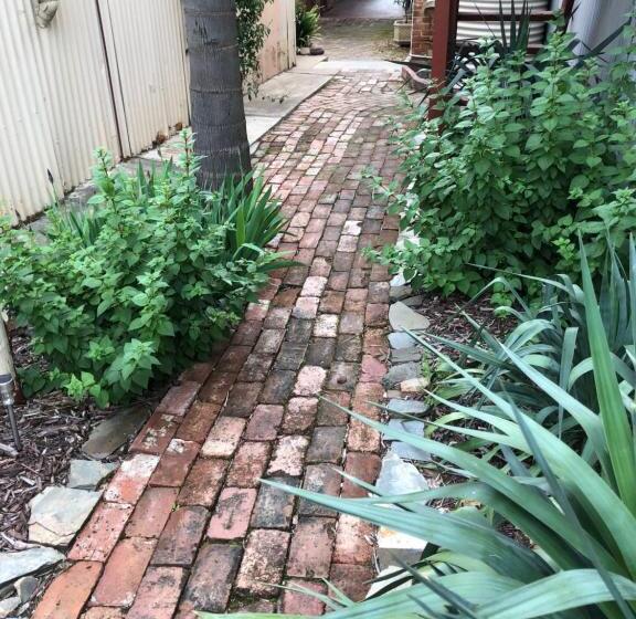 Хижина, Barossa Barn Bed And Breakfast