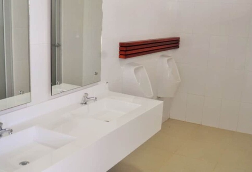 استودیوی پریمیوم, Gran Hotel De Lago   Shushufindi