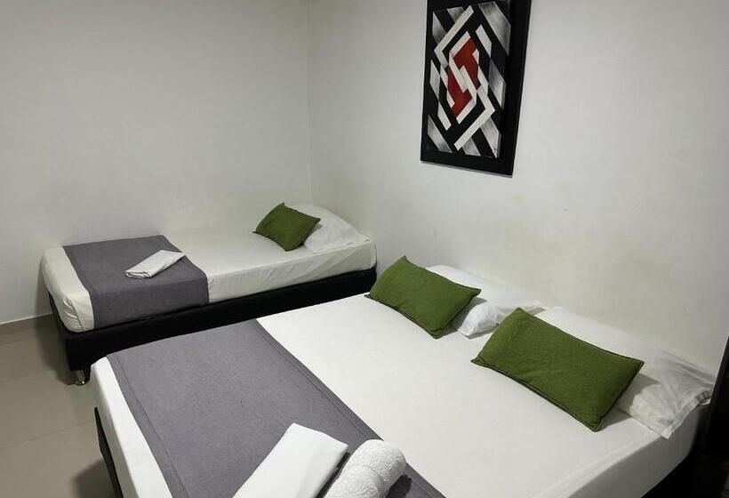 اتاق استاندارد سه نفره, Laureles De Aburrá