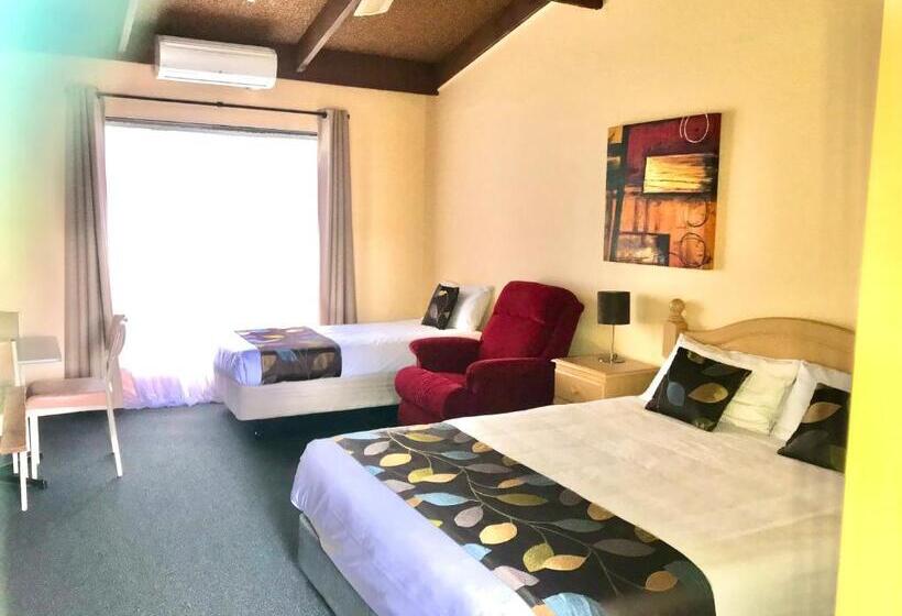 חדר סטנדרט לשלושה, Bakery Park Motor Inn