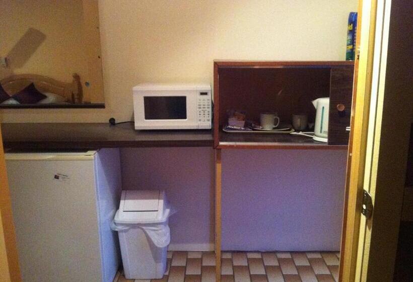 חדר סטנדרט לשלושה, Bakery Park Motor Inn