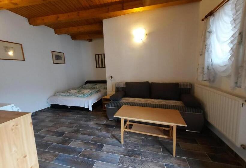 Номер Стандарт, Nosztalgia Vendégház