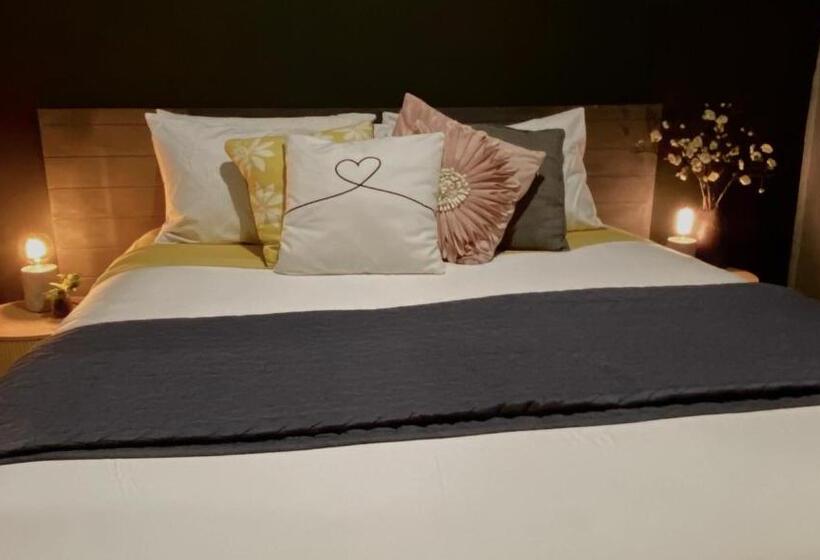 スタンダードスタジオ, The Nature Resort Villas