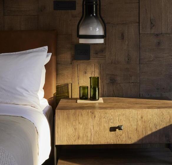 استودیوی استاندارد, 1 Hotel San Francisco