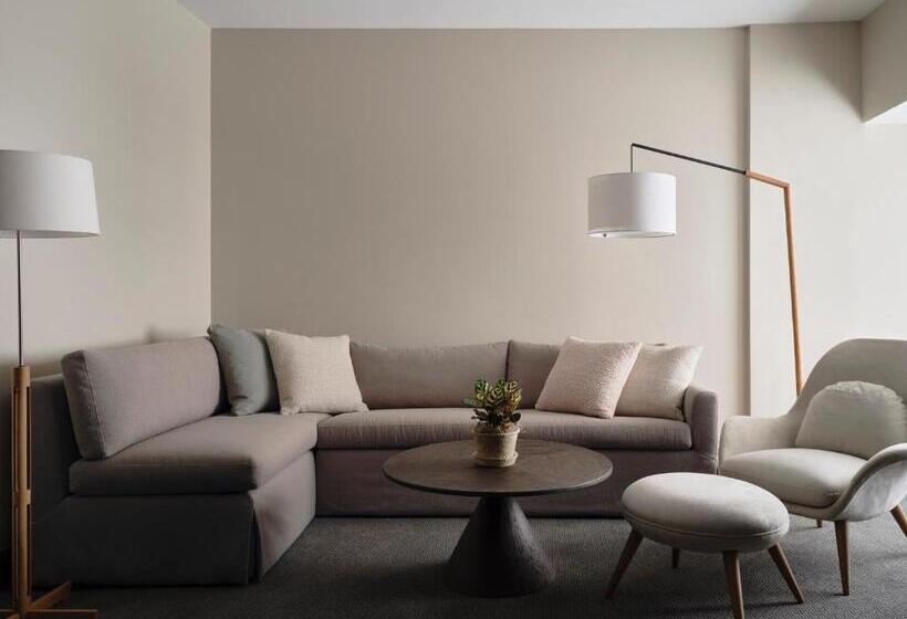 استودیوی استاندارد, 1 Hotel San Francisco