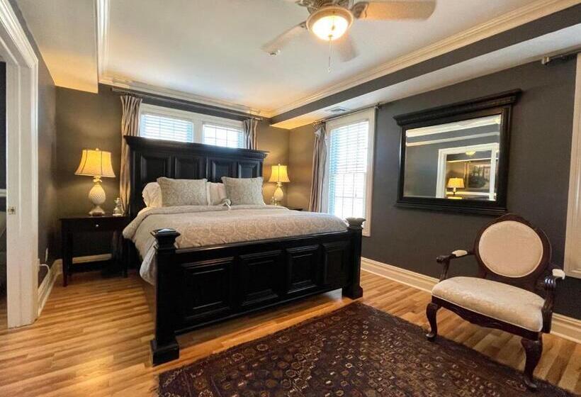 스위트, Atlantis Inn