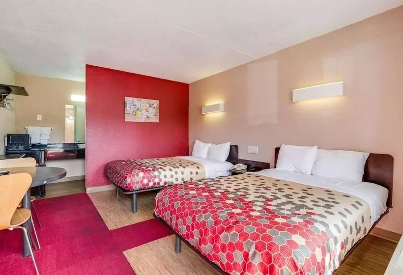 ２ダブルベッドのスタンダードルーム, Econo Lodge Inn & Suites