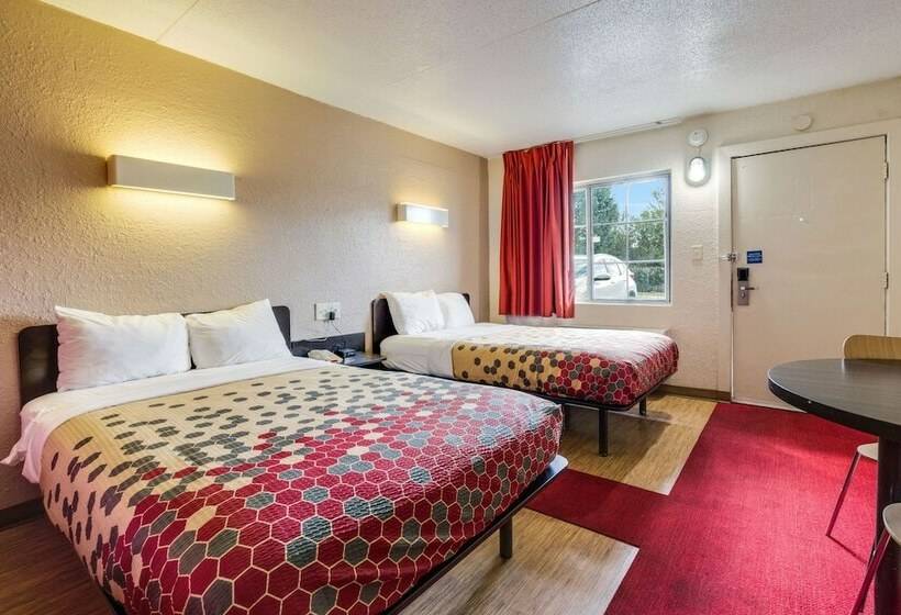 Номер Стандарт 2 Двуспальные Кровати, Econo Lodge Inn & Suites
