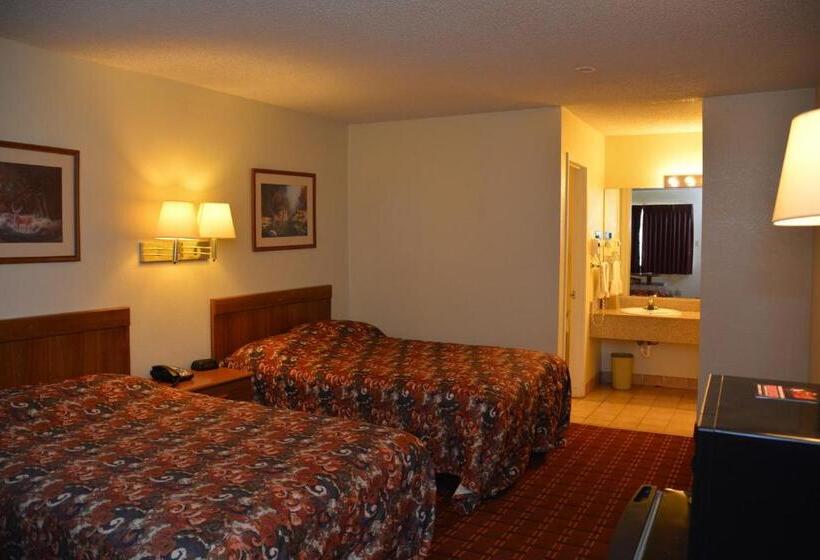 חדר סטנדרט שתי מיטות זוגיות, Inn Of Uvalde