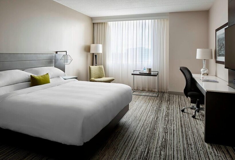 스탠다드 룸 더블 침대, Marriott Birmingham Grandview