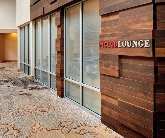 스탠다드 룸 더블 침대, Marriott Birmingham Grandview