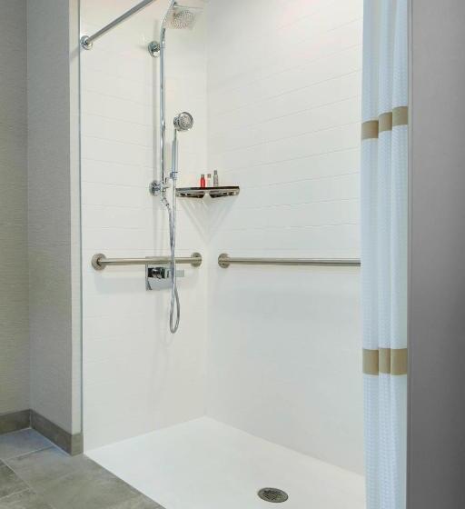 스탠다드 룸 킹사이즈 침대, Marriott Birmingham Grandview