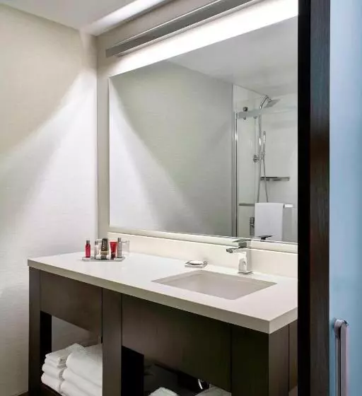 スタンダード４人部屋, Marriott Cincinnati Airport