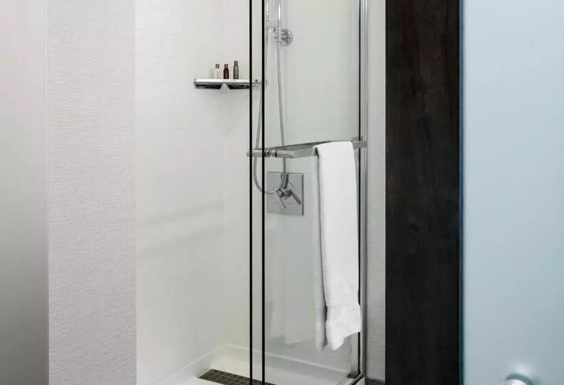 スタンダード４人部屋, Marriott Cincinnati Airport