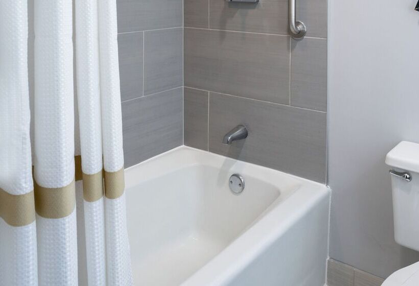 ２ダブルベッドのスタンダードルーム, Marriott Greensboro Downtown