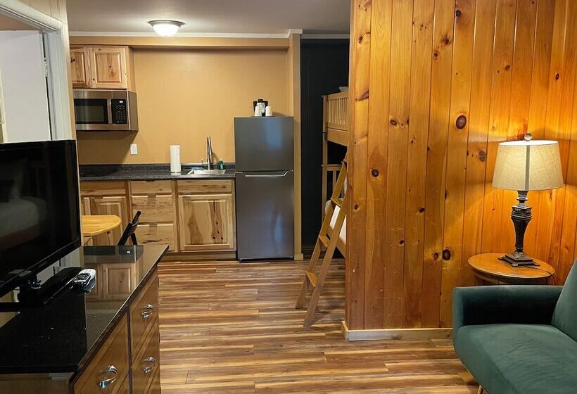 Люкс, Northern Lights Lodge