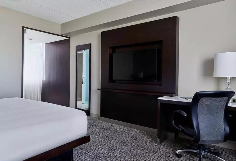 キングサイズベッドのエクゼクティブルーム, Pittsburgh Marriott North