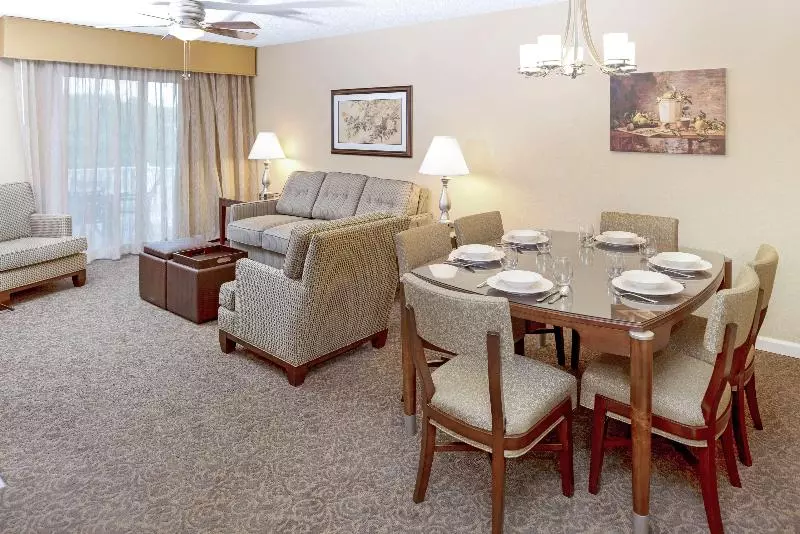 سوئیت 2 خوابه, Powhatan Resort
