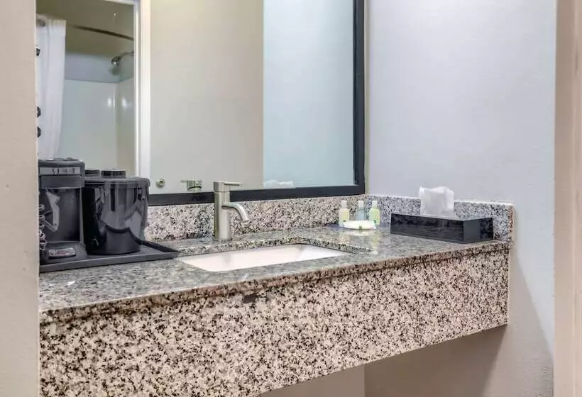 سوییت, Quality Inn