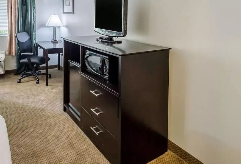 سوییت, Quality Inn