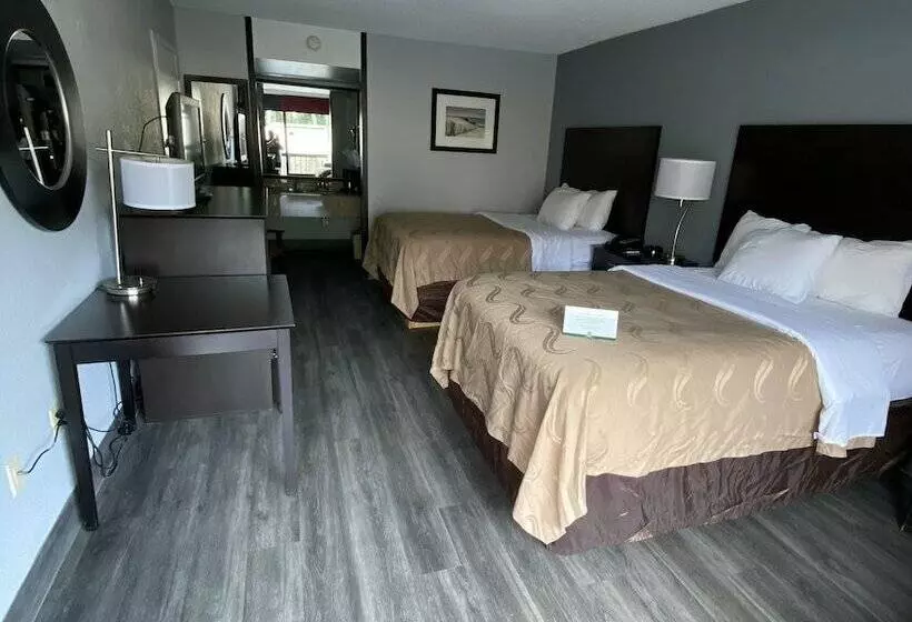 ２ダブルベッドのスタンダードルーム, Quality Inn & Suites Gulf Breeze Bayside Near Pensacola Beach