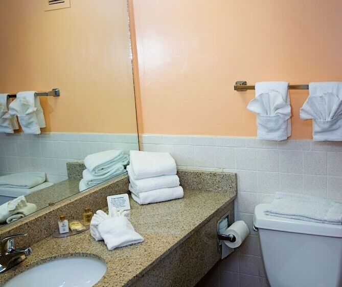 غرفه قياسيه سريرين مزدوجين, Quality Inn & Suites Gulf Breeze Bayside Near Pensacola Beach