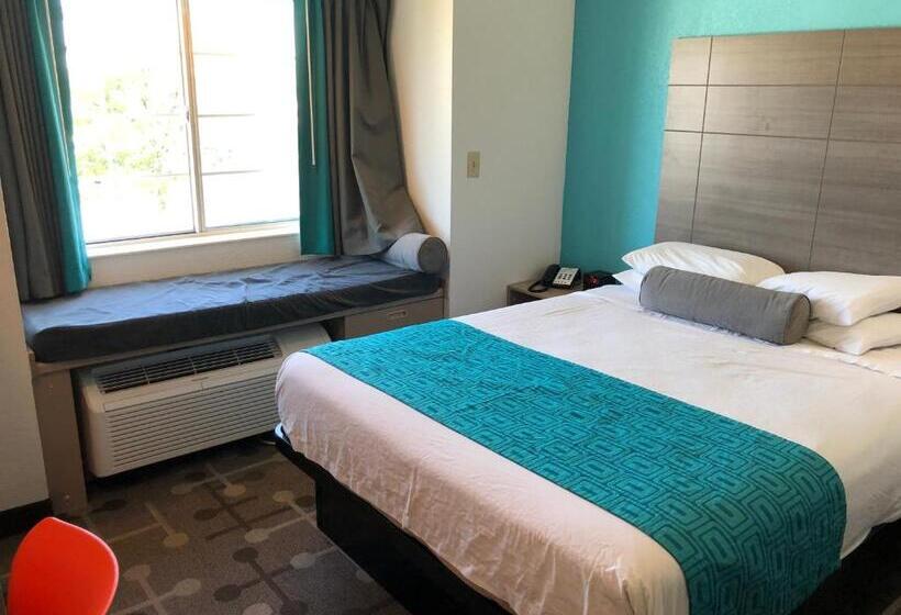 اتاق استاندارد, Red Lion Inn & Suites Elk Grove Village