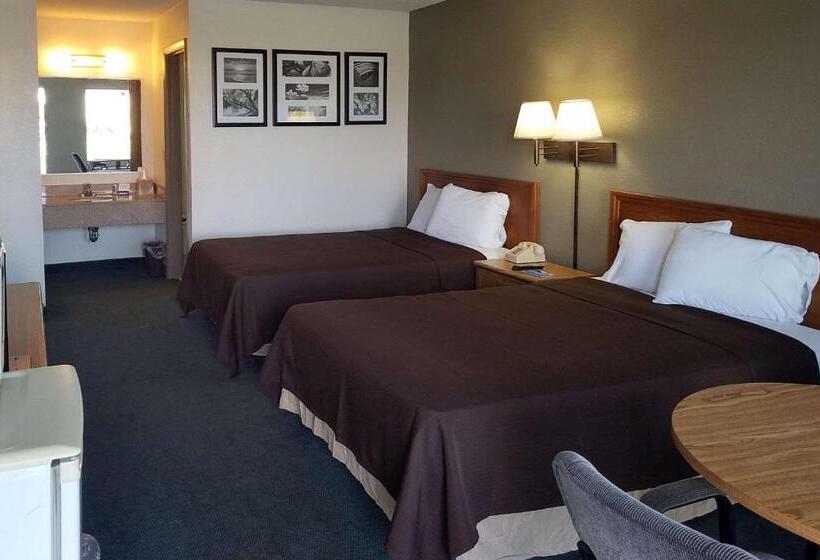 ２ダブルベッドのスタンダードルーム, Travelers Inn & Suites