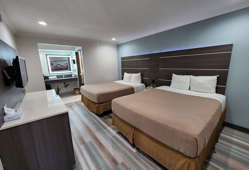 غرفه قياسيه سريرين مزدوجين, Travelodge Inn & Suites By Wyndham Fullerton