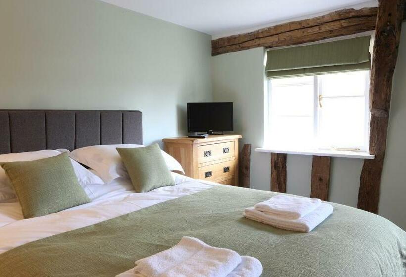 Номер Deluxe, The Kings Head