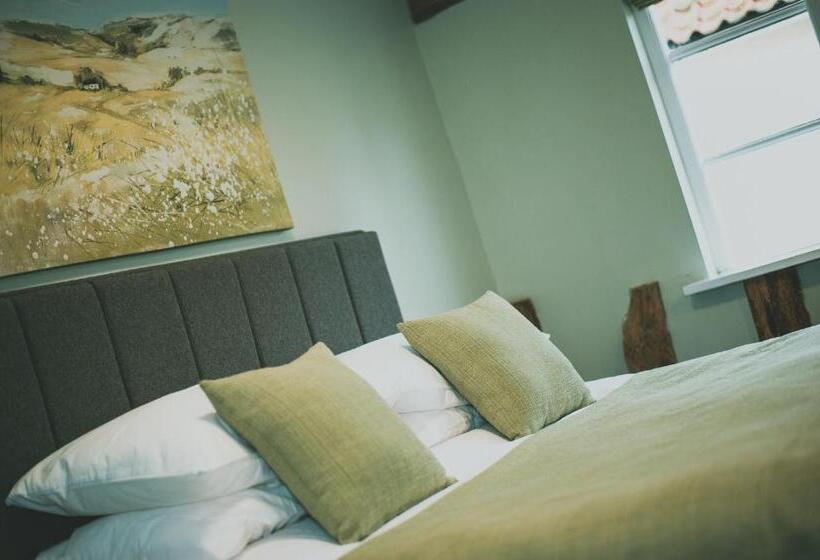 디럭스 룸, The Kings Head