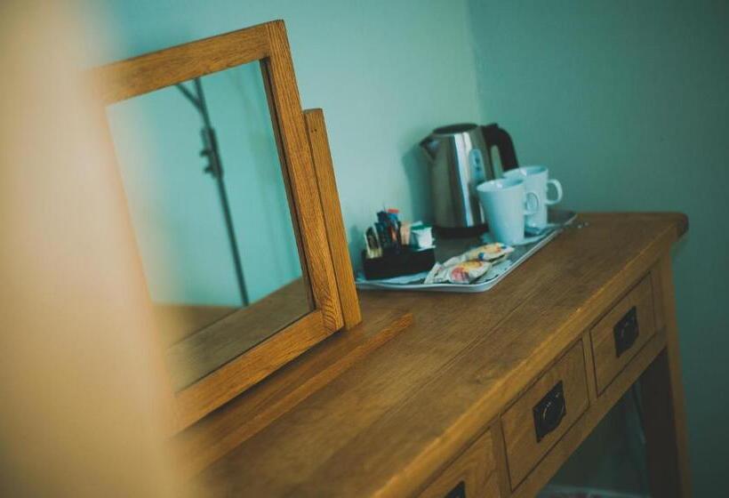 디럭스 룸, The Kings Head